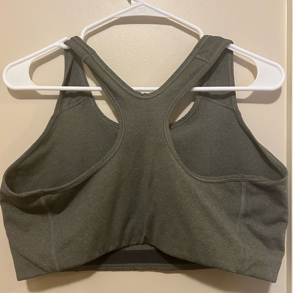 Nike Dri Fit Sports Bra - Picture 2 of 3